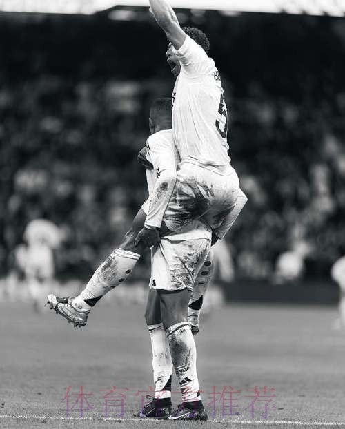 皇马曾两次在转会上击败红军 现又在争夺贝林厄姆